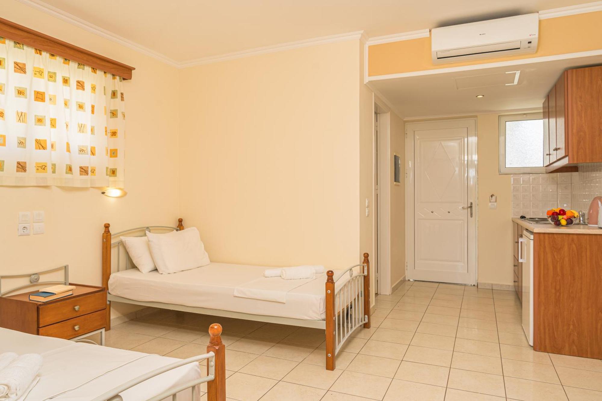 Manousis Aparthotel Ciliví Kültér fotó